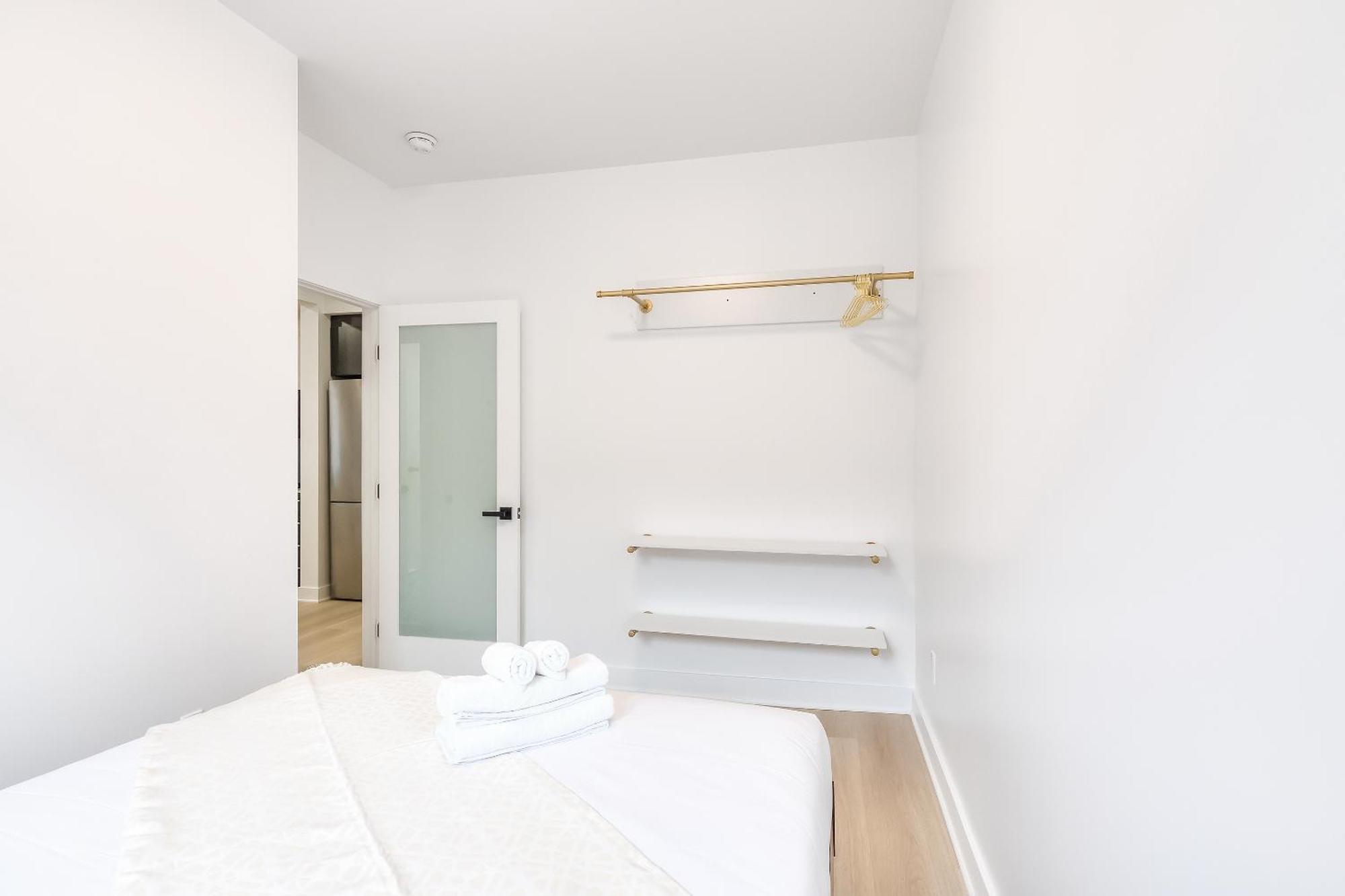 Free Indoor Parking Cozy & Spacious Condo In Heart Of Downtown Montreal Exterior foto