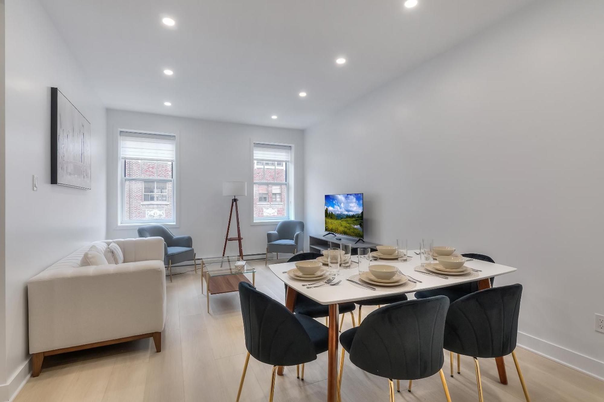 Free Indoor Parking Cozy & Spacious Condo In Heart Of Downtown Montreal Exterior foto