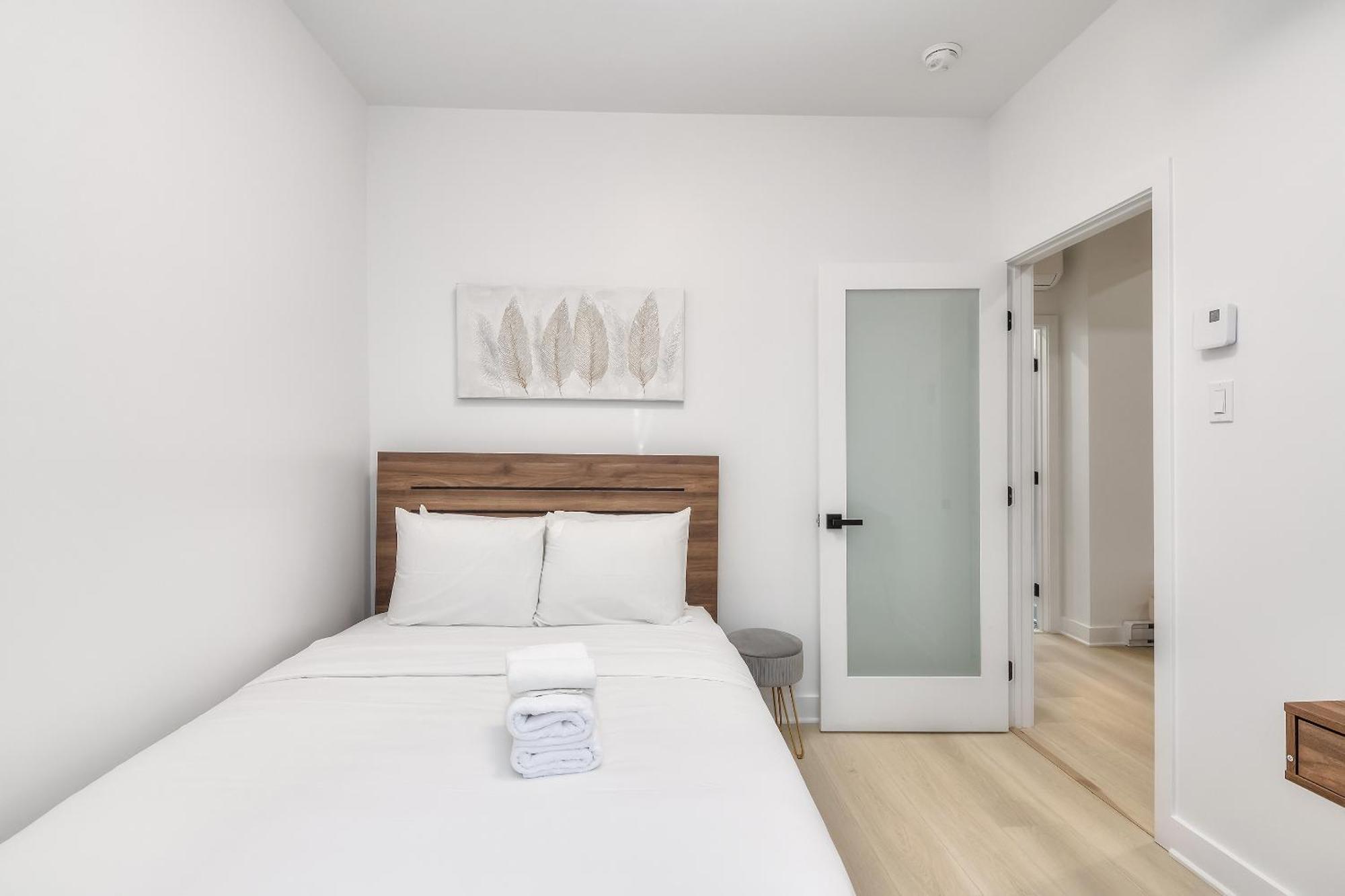 Free Indoor Parking Cozy & Spacious Condo In Heart Of Downtown Montreal Exterior foto
